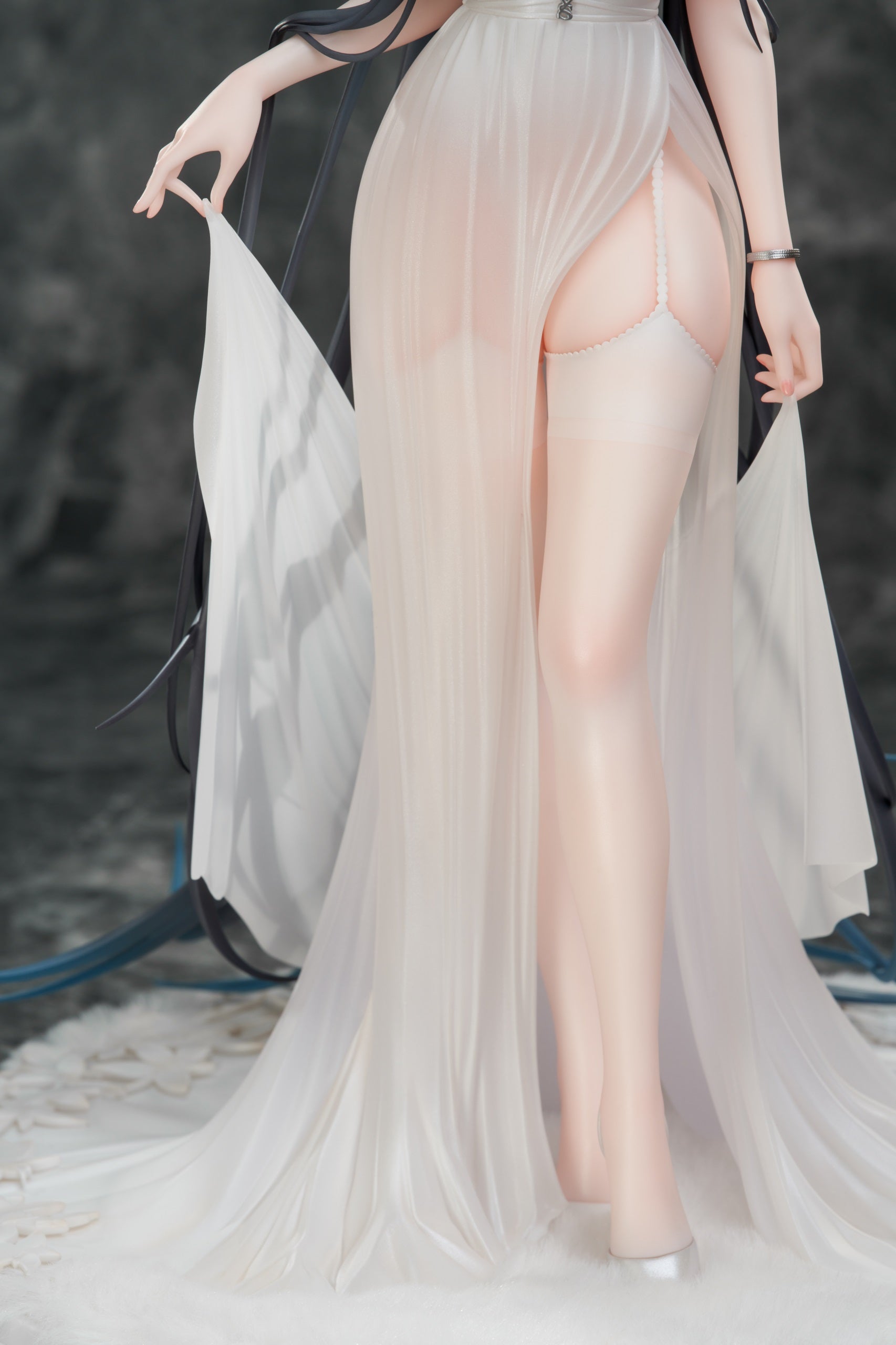 PRE-ORDER AniGame - Azur Lane - Taihou: Temptation on the Sea Breeze Ver. Standard Ver. 1/6