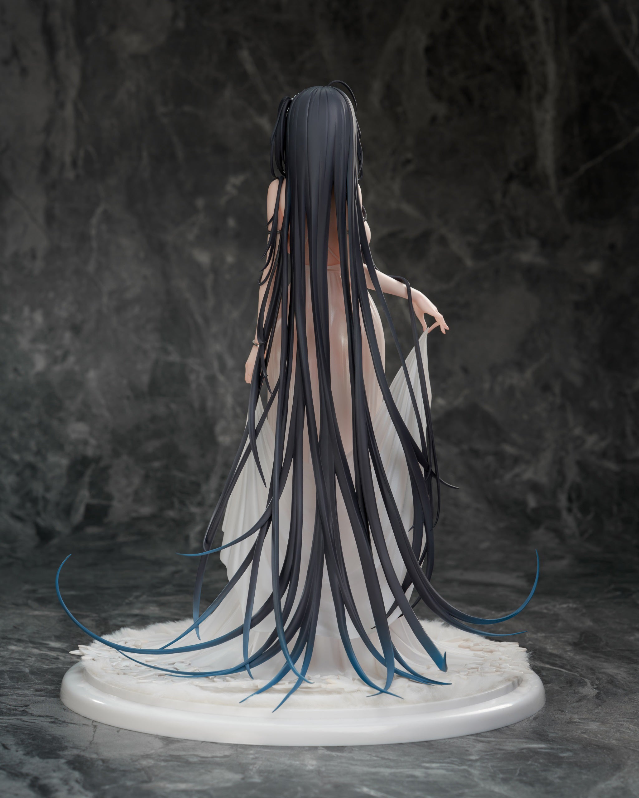 PRE-ORDER AniGame - Azur Lane - Taihou: Temptation on the Sea Breeze Ver. Standard Ver. 1/6