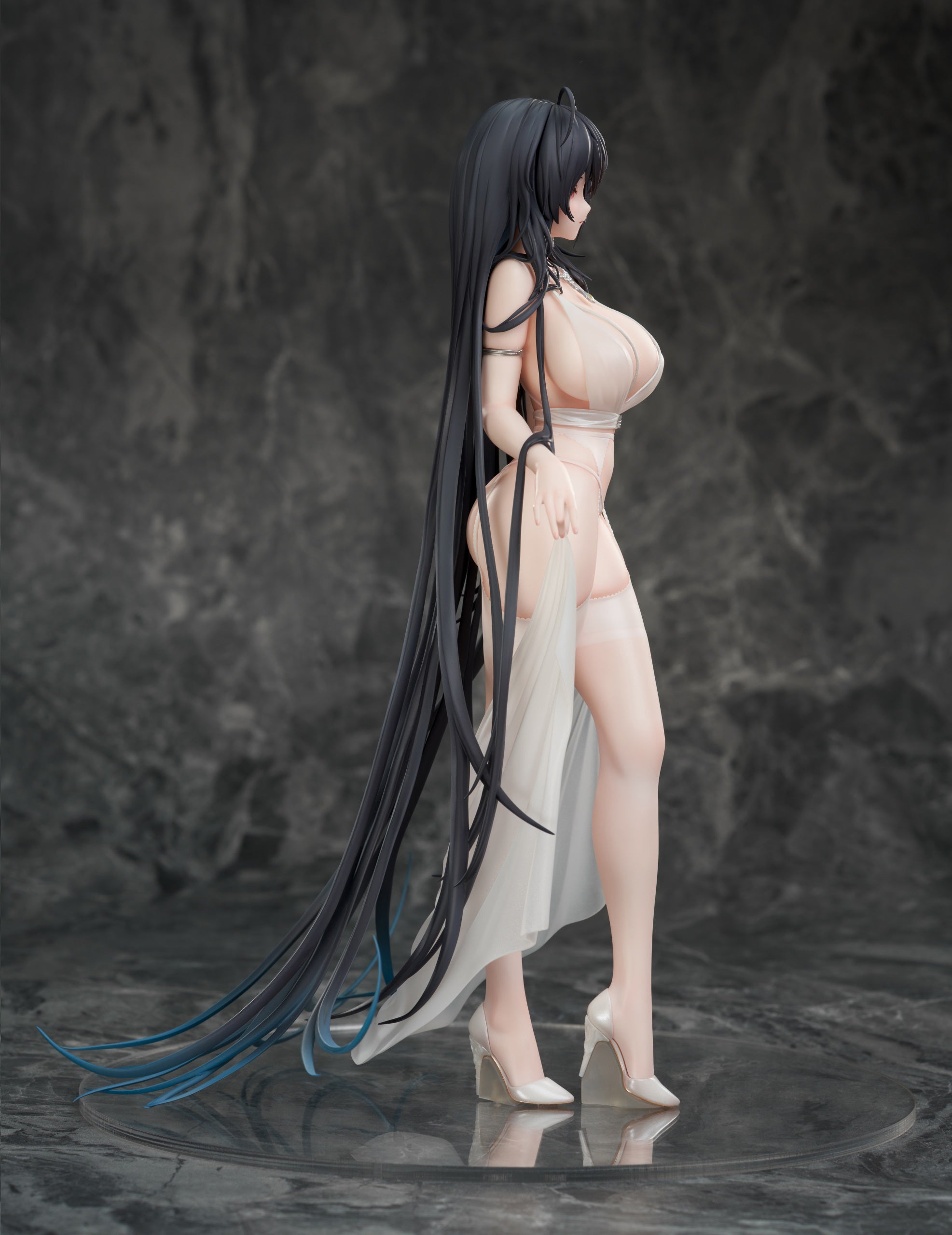 PRE-ORDER AniGame - Azur Lane - Taihou: Temptation on the Sea Breeze Ver. Deluxe Set of 2 1/6