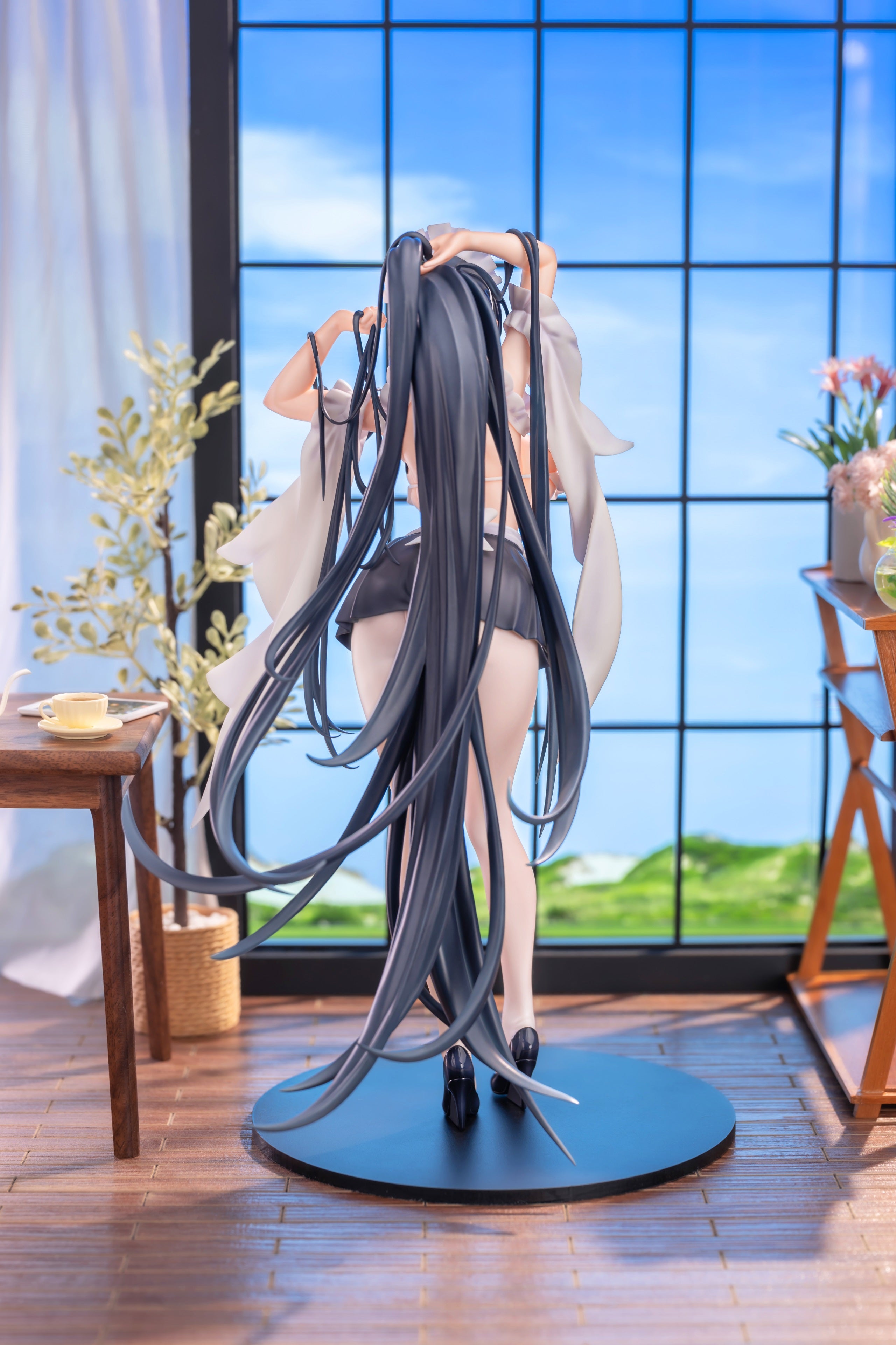 PRE-ORDER AniGame - Azur Lane - Indomitable: Ms. Motivationless Maid Ver. 1/6