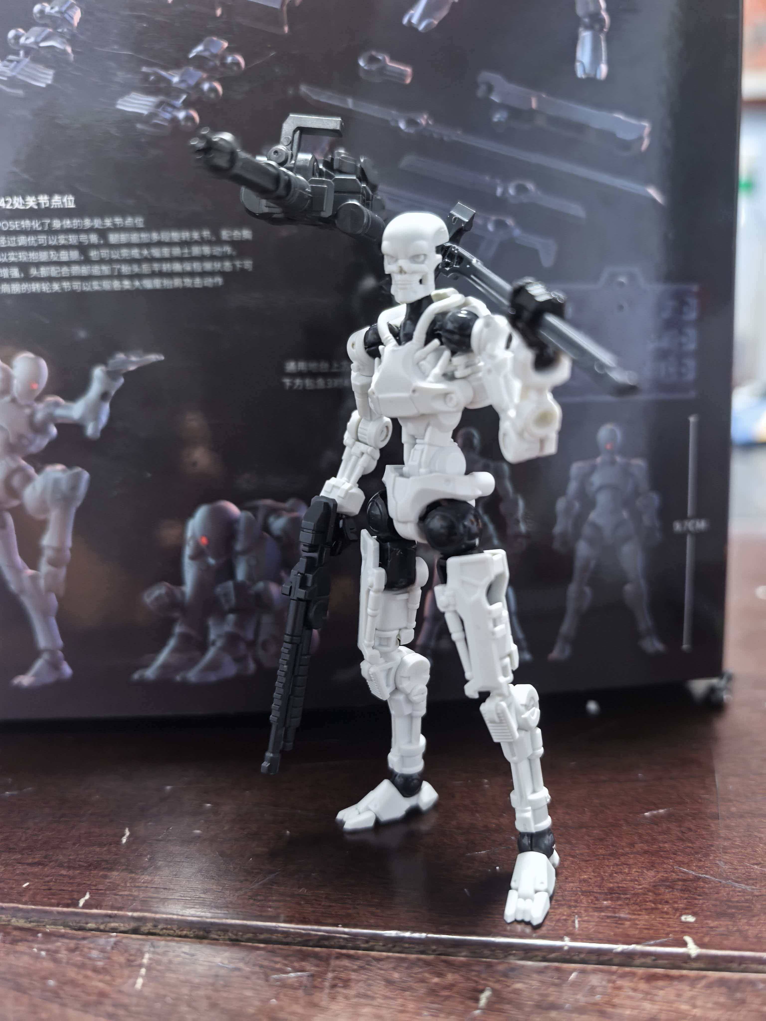 SPECIAL ORDER SHEIK MAINLAND - 3 min project Series - Zentinel: White 1/18 [JP]