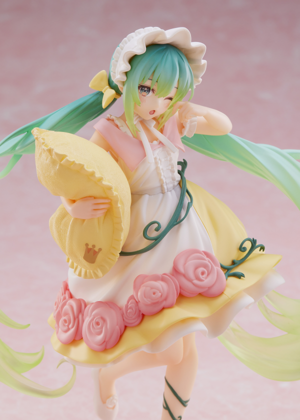 PRE-ORDER TAITO - Character Vocal Series 01: Hatsune Miku - Hatsune Miku Wonderland Figure Sleeping Beauty [September 2025 Release]