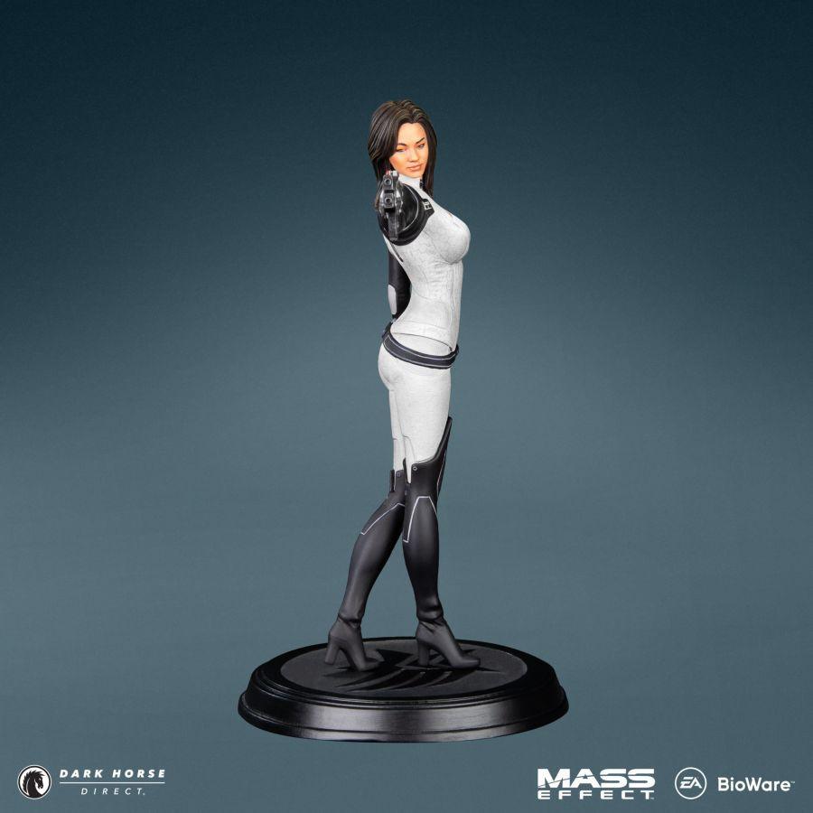 PRE-ORDER Dark Horse - Mass Effect - Miranda Lawson