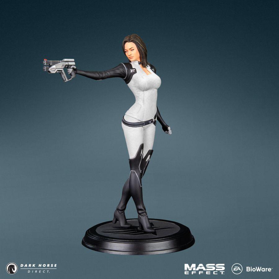 PRE-ORDER Dark Horse - Mass Effect - Miranda Lawson