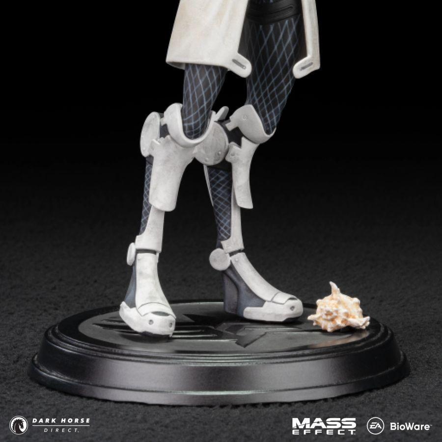 PRE-ORDER Dark Horse - Mass Effect - Mordin Solus