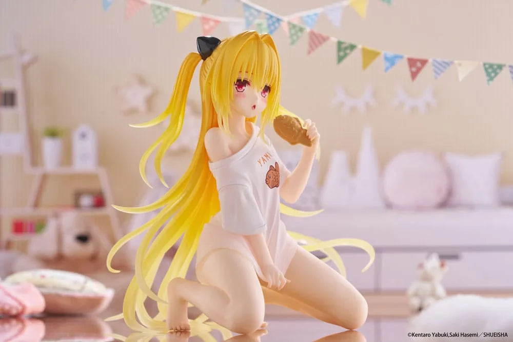 PRE-ORDER TAITO - To Love-Ru Darkness Desktop Cute Figure - Golden Darkness: Roomwear Ver.