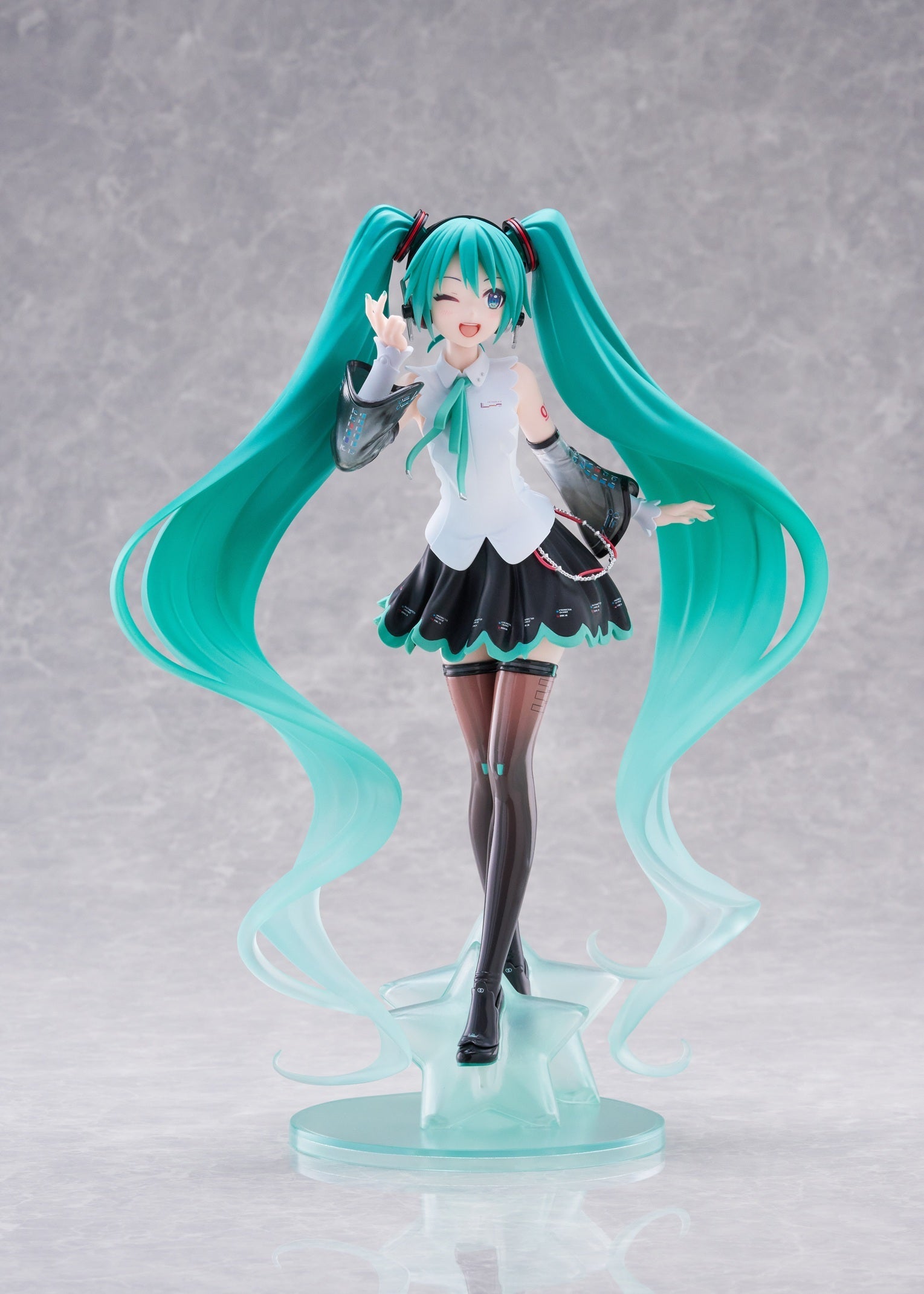 PRE-ORDER TAITO - Hatsune Miku T-Most Figure - Hatsune Miku: NT Ver.