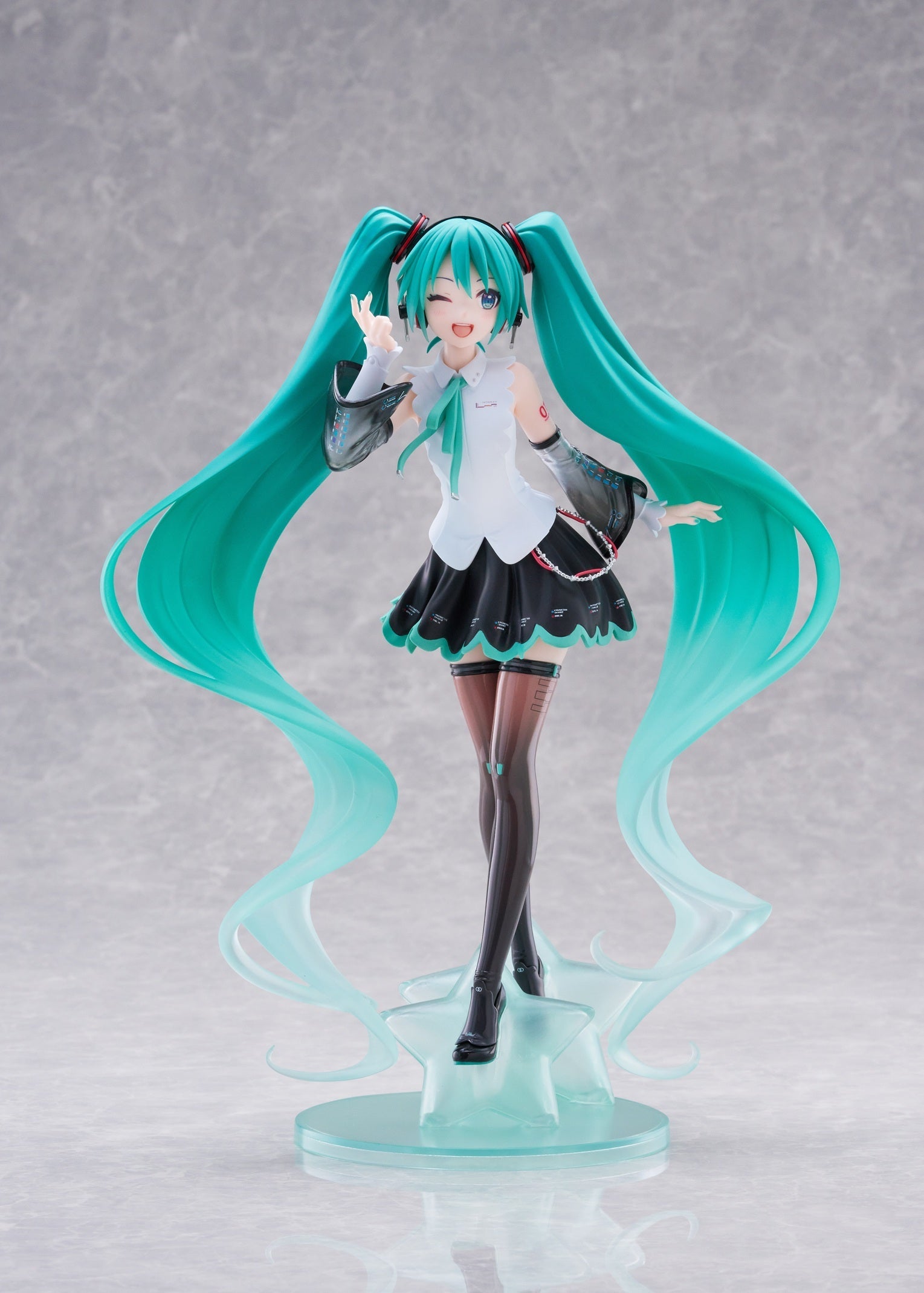 PRE-ORDER TAITO - Hatsune Miku T-Most Figure - Hatsune Miku: NT Ver.