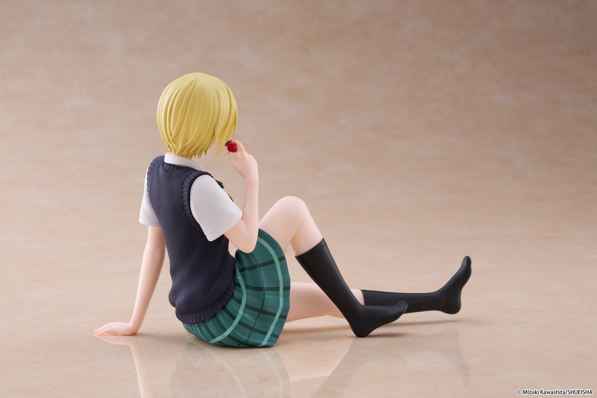 PRE-ORDER TAITO - Strawberry 100% Desktop Cute Figure - Tsukasa Nishino: School uniform Ver.