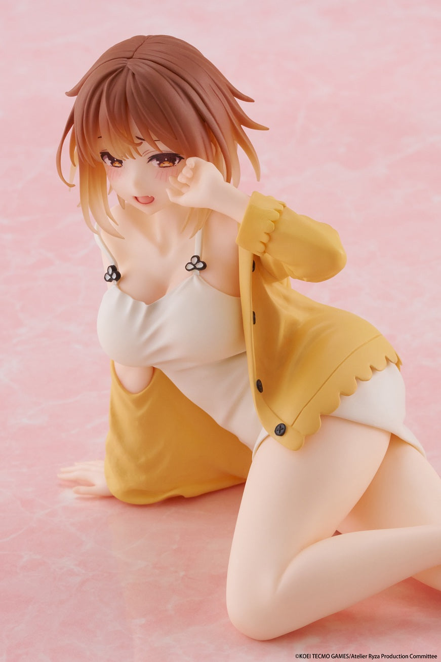 PRE-ORDER TAITO - Atelier Ryza: Ever Darkness & the Secret Hideout Desktop Cute Figure - Ryza: Nightwear Ver. [September 2026]