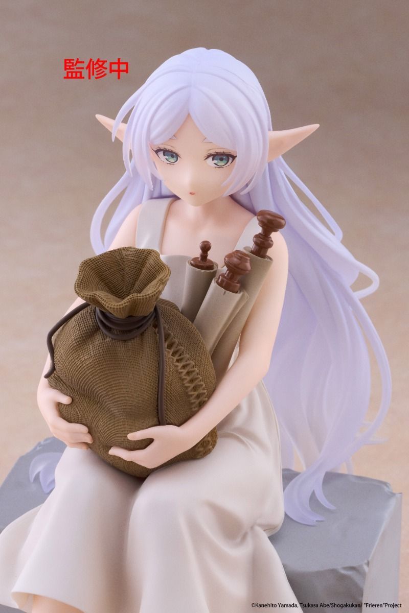 PRE-ORDER TAITO - Frieren: Beyond Journey's End Desktop Cute Figure - Frieren: In Training Ver.