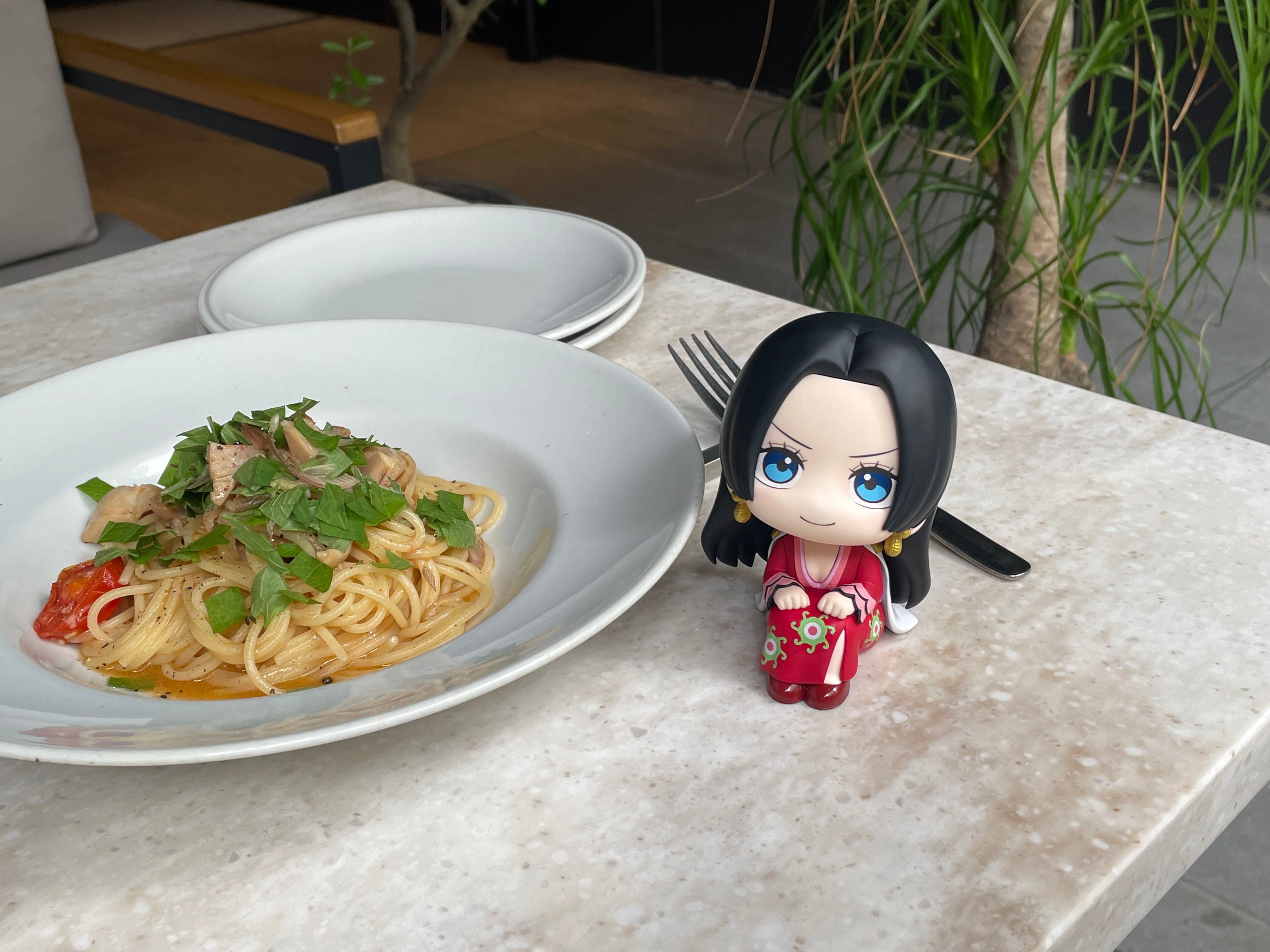 PRE-ORDER MegaHouse - Look Up - ONE PIECE - Boa Hancock