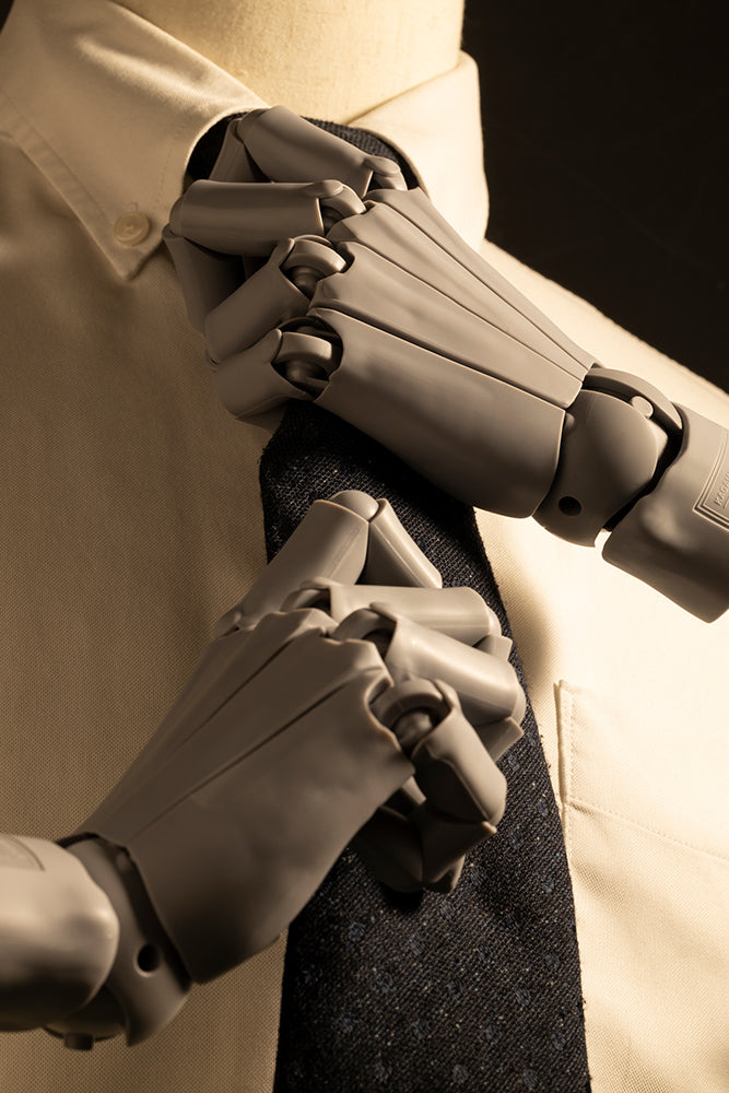 PRE-ORDER Kotobukiya - Artist Support Item - Hand Model/L: Gray