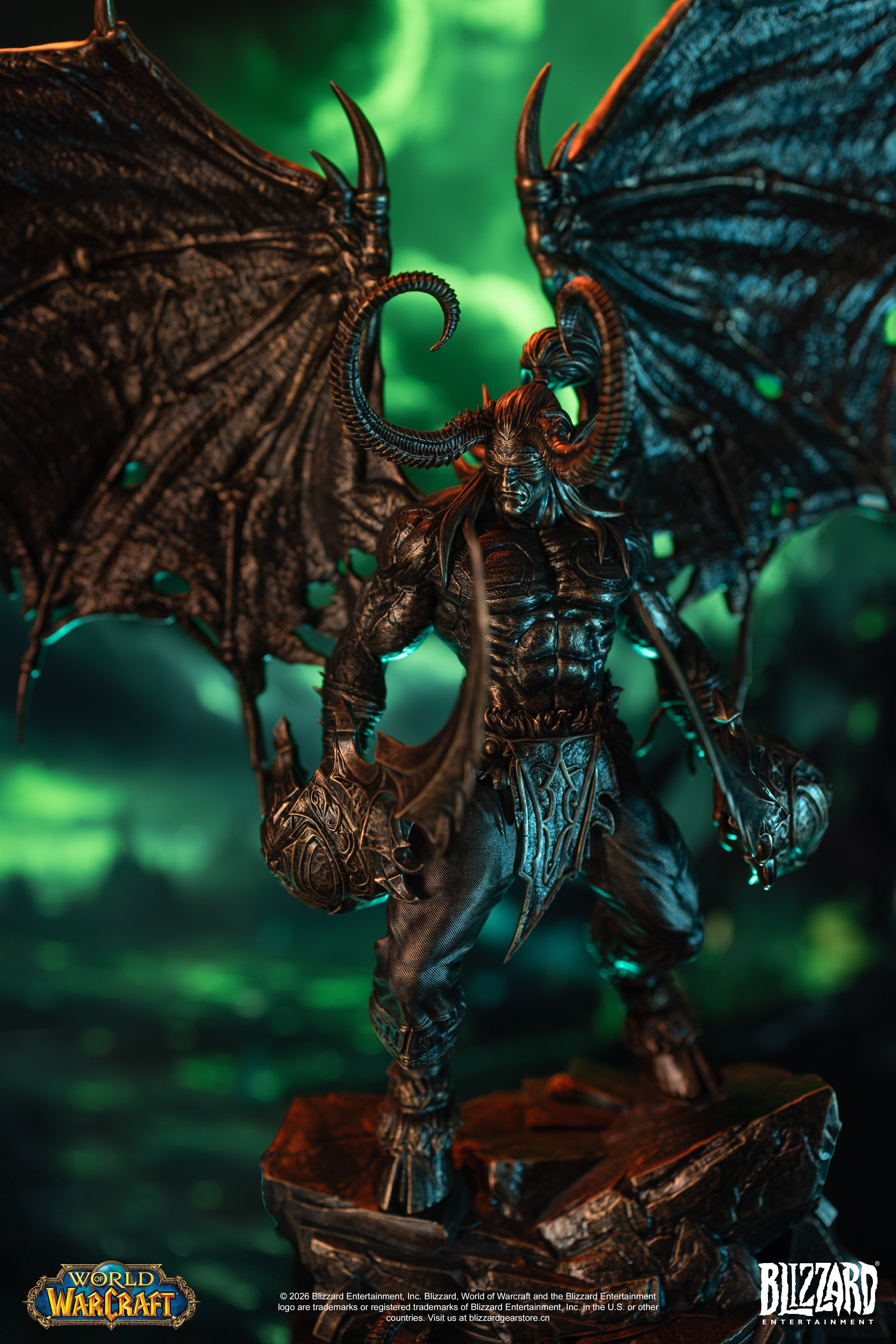 PRE-ORDER Blizzard Entertainment - World of Warcraft - Illidan Stormrage Bronze Collector's Statue 1/10