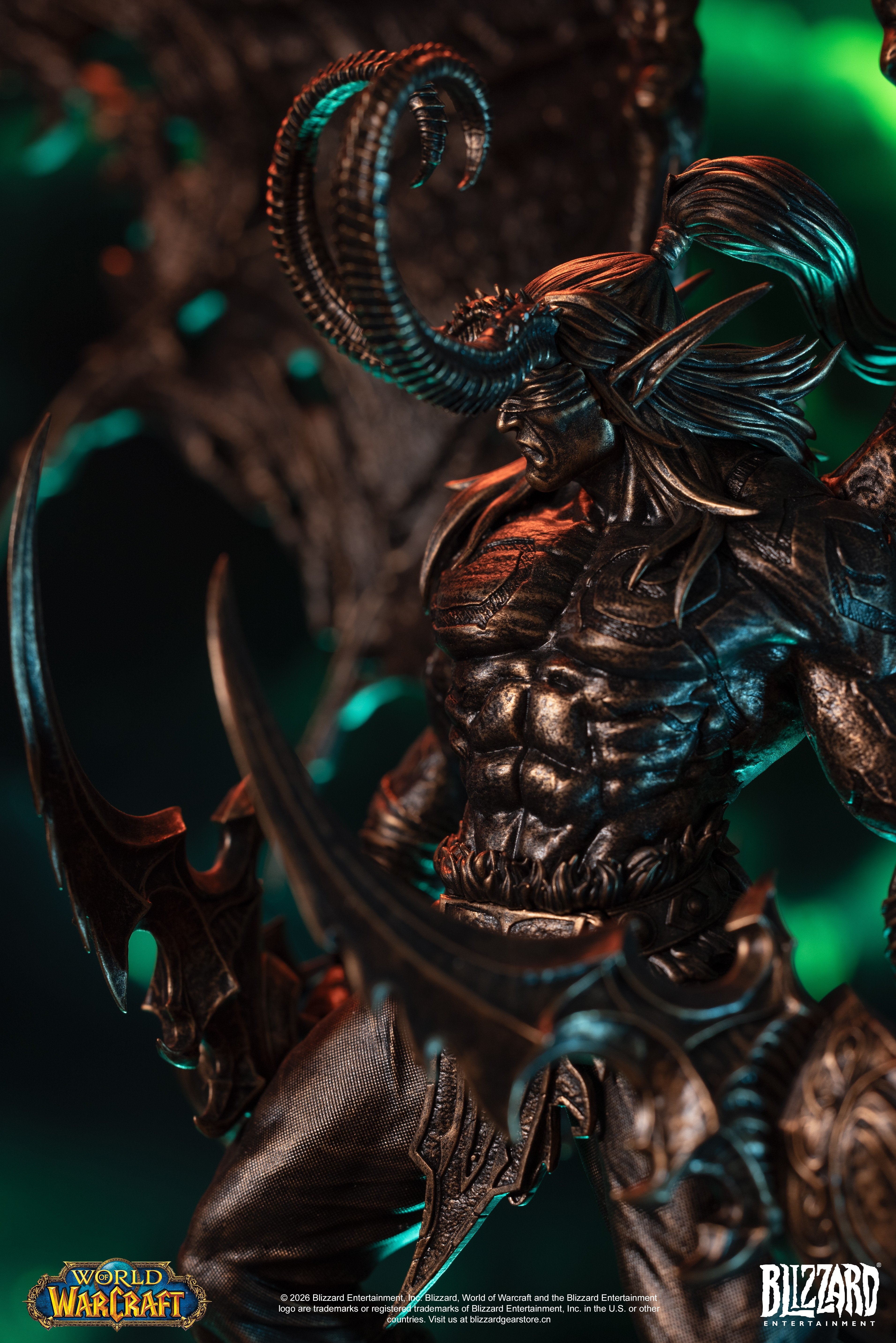 PRE-ORDER Blizzard Entertainment - World of Warcraft - Illidan Stormrage Bronze Collector's Statue 1/10