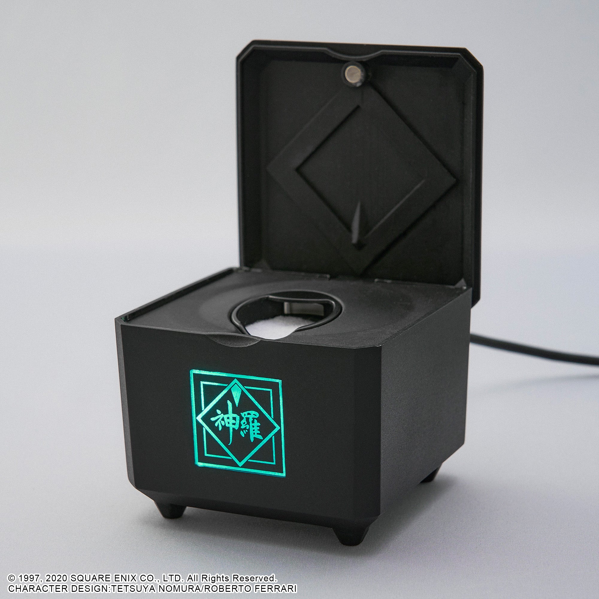 PRE-ORDER Final Fantasy VII Remake Personal Aroma Fan - SHINRA