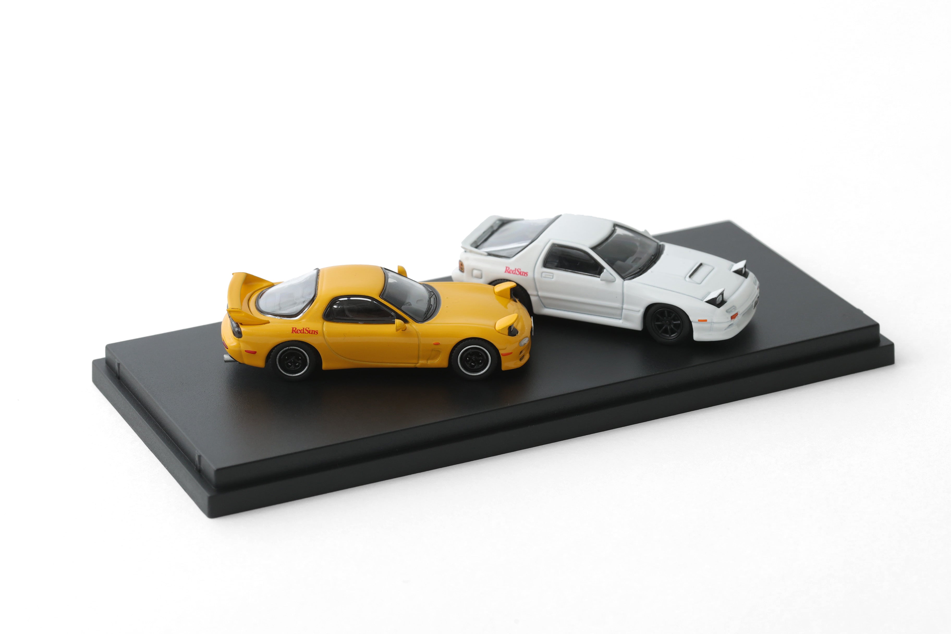 BACK-ORDER MAZDA - Initial D - Mazda RX-7 FC and Mazda RX-7 FD Model Car 2-Piece Set 1/64 [JP]