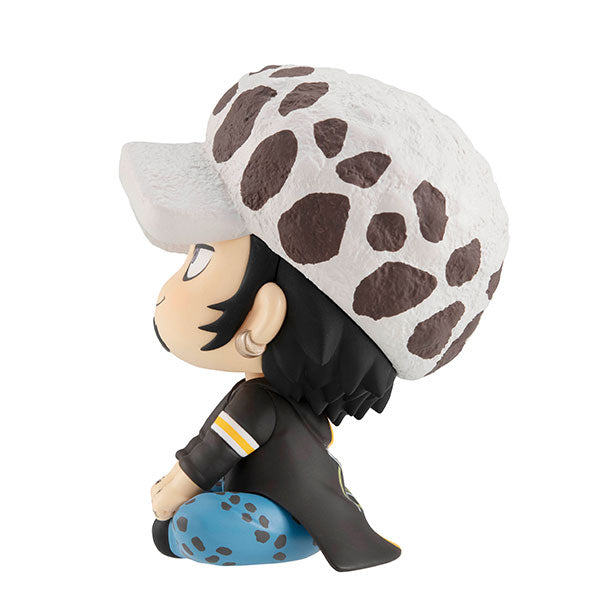 IN-STOCK MegaHouse - Look Up - One Piece -Trafalgar Law [2nd Release]