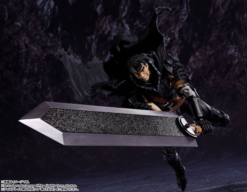 IN-STOCK Bandai - S.H.Figuarts - Berserk - Guts: Berserker Armor [JP]