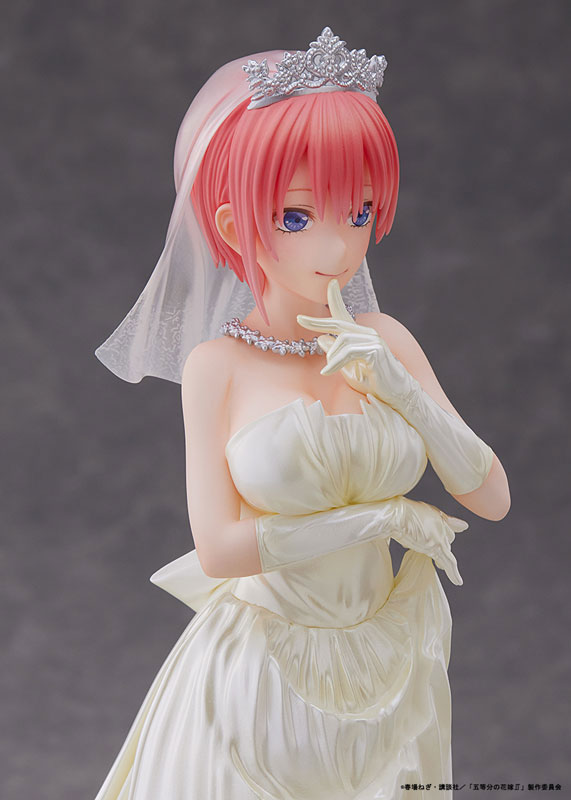PRE-ORDER Amakuni - The Quintessential Quintuplets - Ichika Nakano Wedding Ver. 1/7 [EXCLUSIVE]