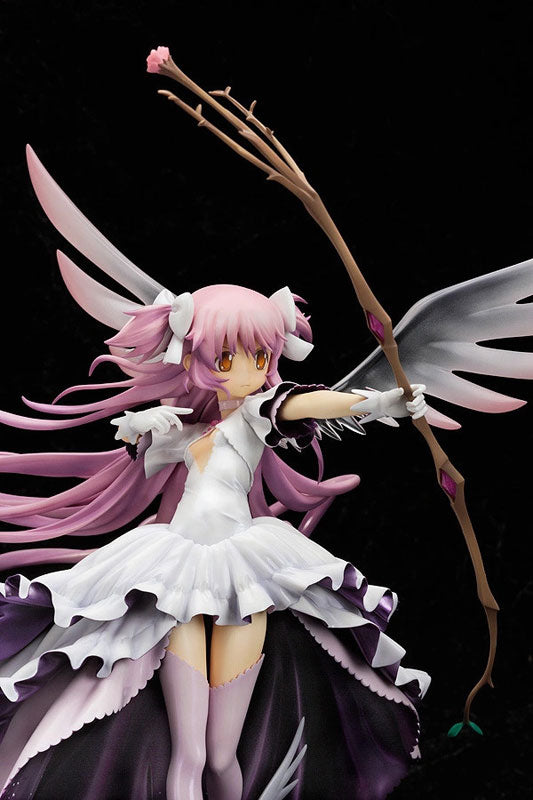 PRE-ORDER Good Smile Company - Puella Magi Madoka Magica - Ultimate Madoka 1/8 [2nd Release]