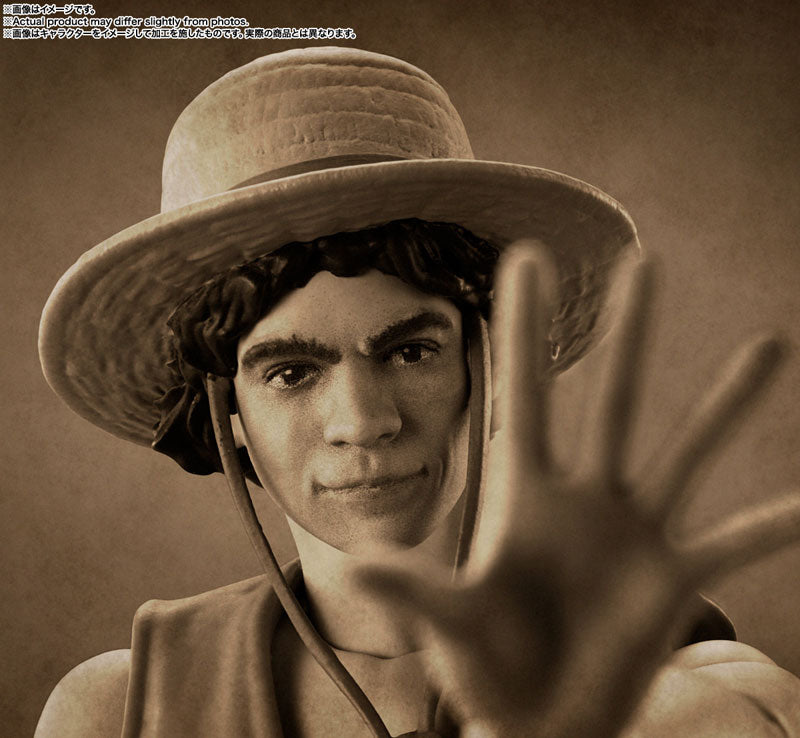 PRE-ORDER Bandai - S.H.Figuarts - A Netflix Series: ONE PIECE - Monkey D. Luffy