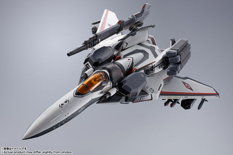 PRE-ORDER Bandai - DX Chogokin - Macross Frontier - VF-171EX Armed Nightmare Plus EX: Alto Saotome Use: Revival Ver.