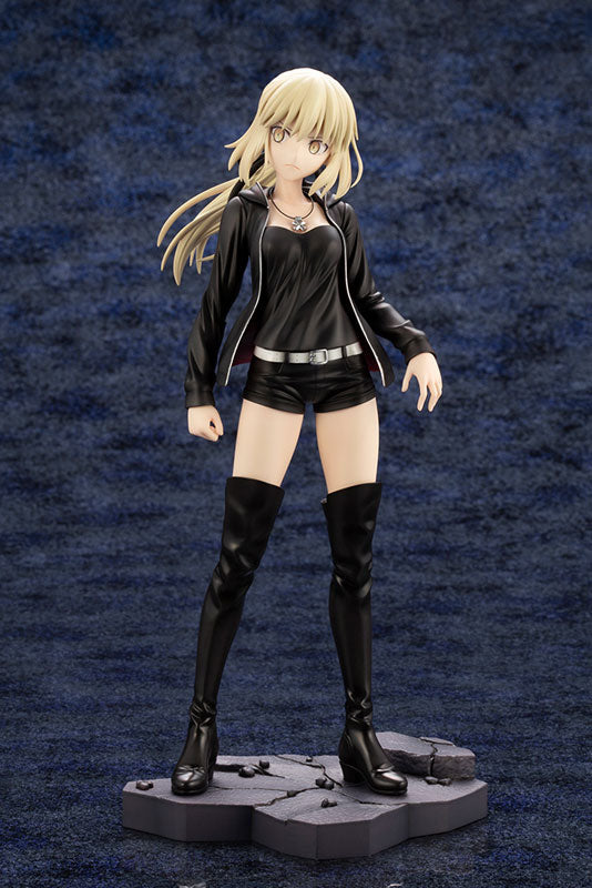 PRE-ORDER Kotobukiya - Fate/Grand Order - Saber/Altria Pendragon 〔Alter〕 Casual Ver. 1/7 [May 2024 Release]