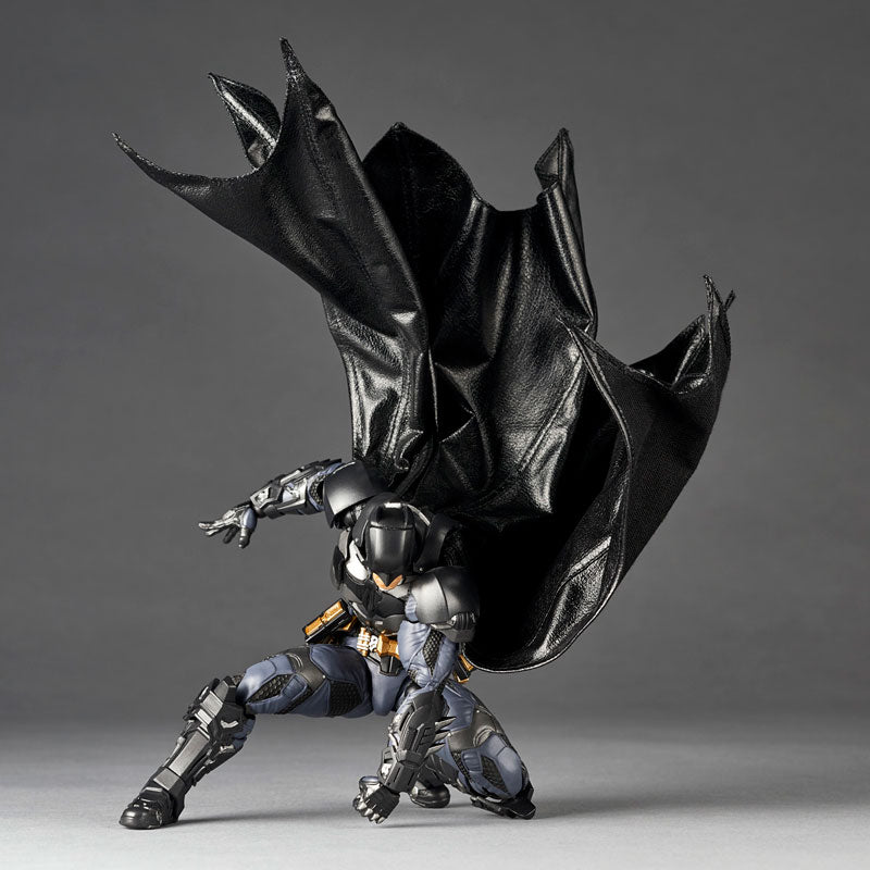 PRE-ORDER Kaiyodo - Revoltech Amazing Yamaguchi - Batman - Batman: Arkham Knight Ver.