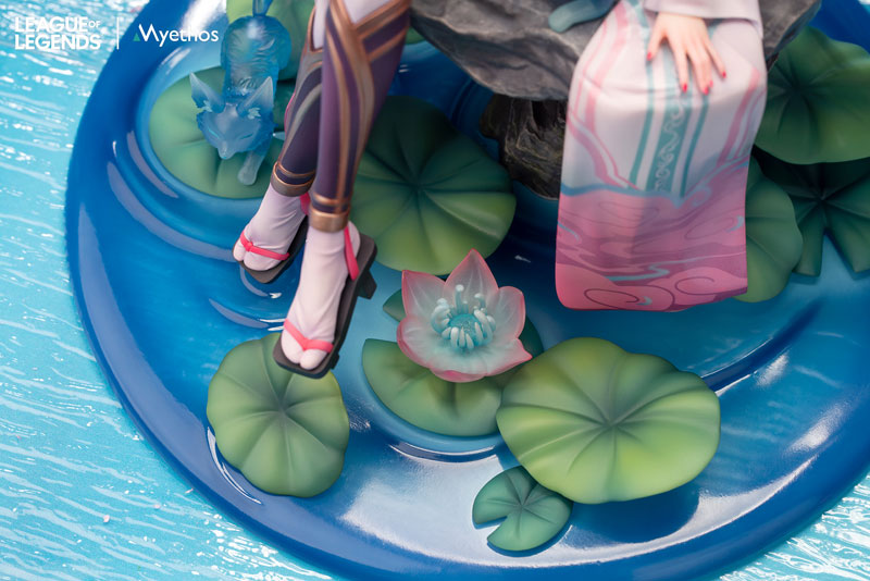 IN-STOCK Myethos - League of Legends - Spirit Blossom Ahri 1/7