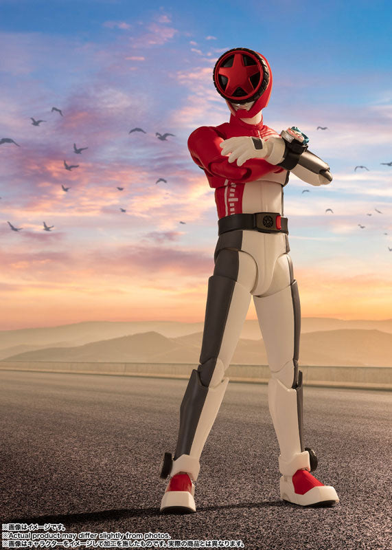 PRE-ORDER Bandai - S.H.Figuarts - Bakuage Sentai Boonboomger - Bun Red