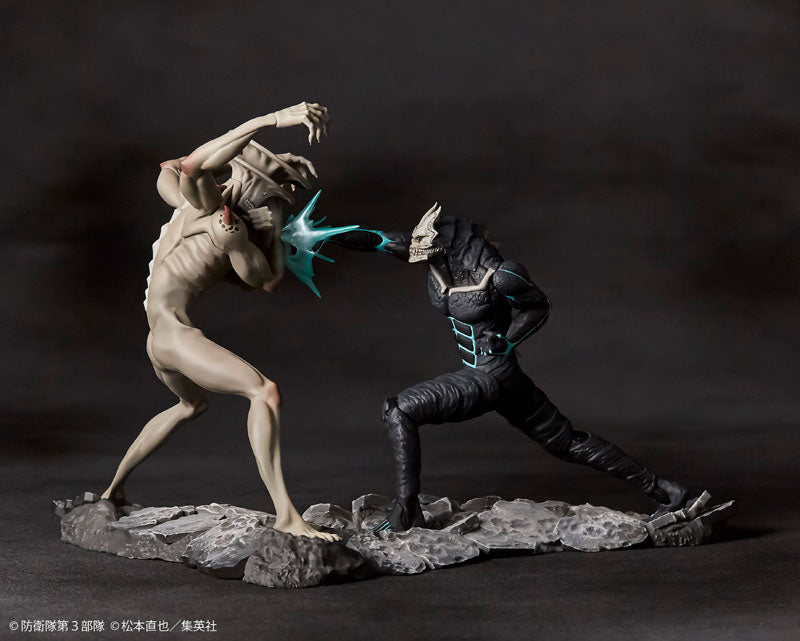 PRE-ORDER Kaiyodo - Kaiju No. 8 - Kaiju No. 8 vs Kaiju No. 9 1/18
