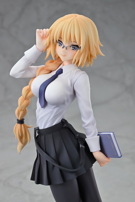 PRE-ORDER Wanderer - Fate/Apocrypha - Ruler/Jeanne d'Arc: Original Glasses Model Ver. 1/7