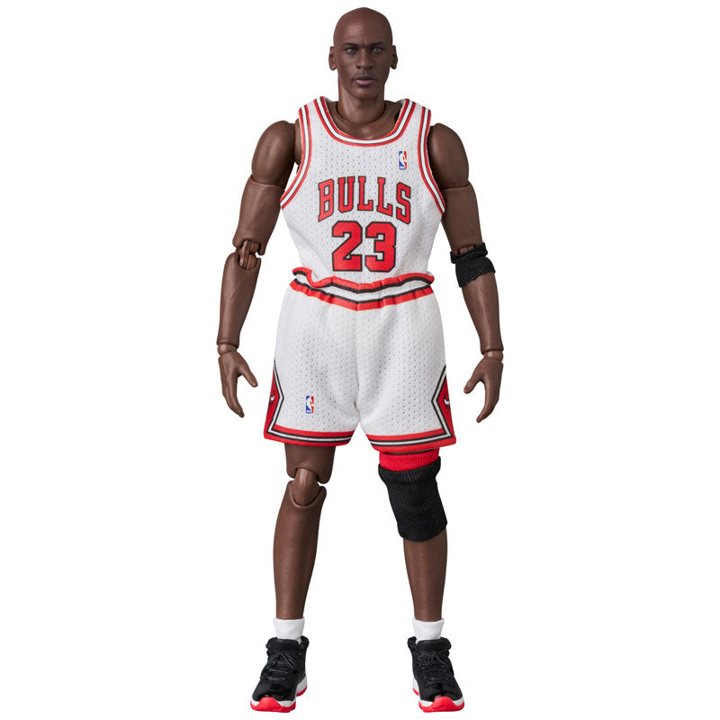 PRE-ORDER Medicom Toy - MAFEX No. 255 - NBA - Michael Jordan: Chicago Bulls HOME