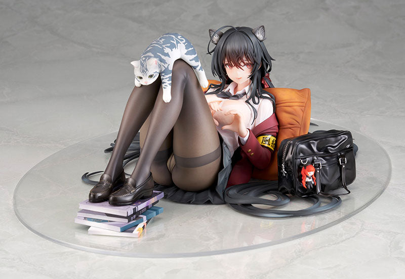 PRE-ORDER Alter - Azur Lane - Taihou: Sweet Time After School Ver. 1/7