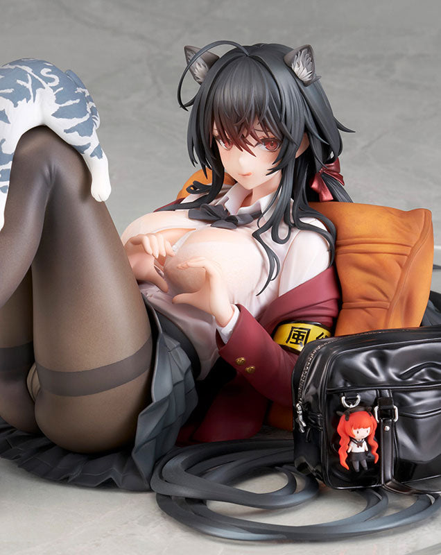 PRE-ORDER Alter - Azur Lane - Taihou: Sweet Time After School Ver. 1/7