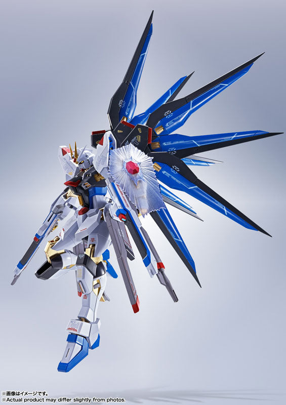 PRE-ORDER Bandai - Metal Robot Spirits SIDE MS - Mobile Suit Gundam SEED Destiny - Strike Freedom Gundam [Re:Coordinate]