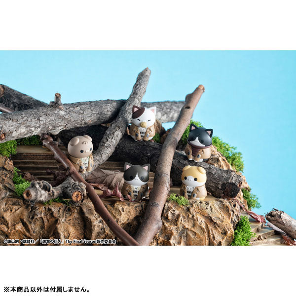 PRE-ORDER MegaHouse - MEGA CAT PROJECT Attack on Titan - Attack on Tinyan - Gathering Scout Regiment danyan! [January 2026] [Box of 8]