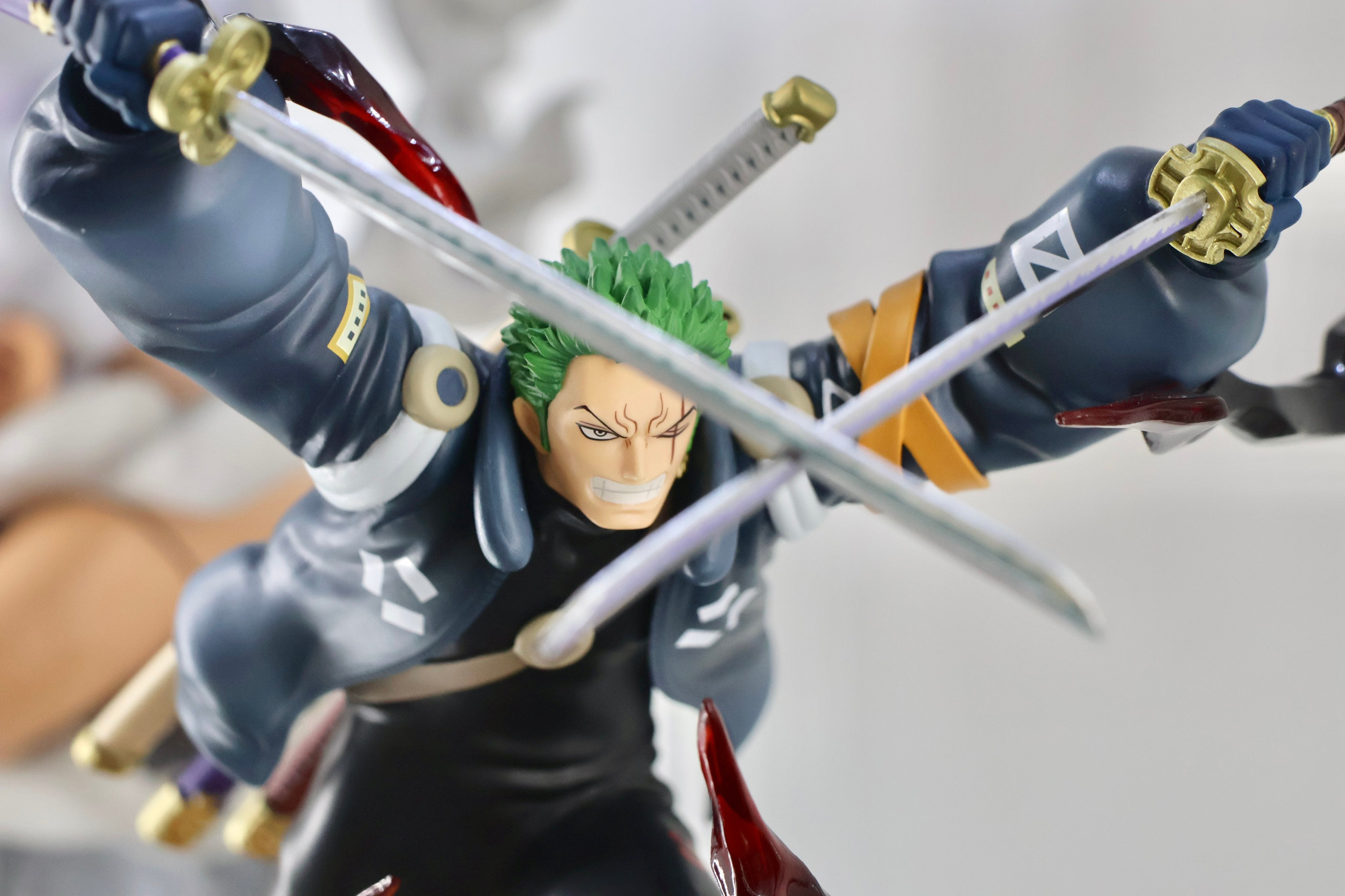 Ichiban Kuji One Piece Future Island Egghead Burst of Energy - Last One Prize Bartholomew Kuma vs. Jaygarcia Saturn Revible Moment Figure