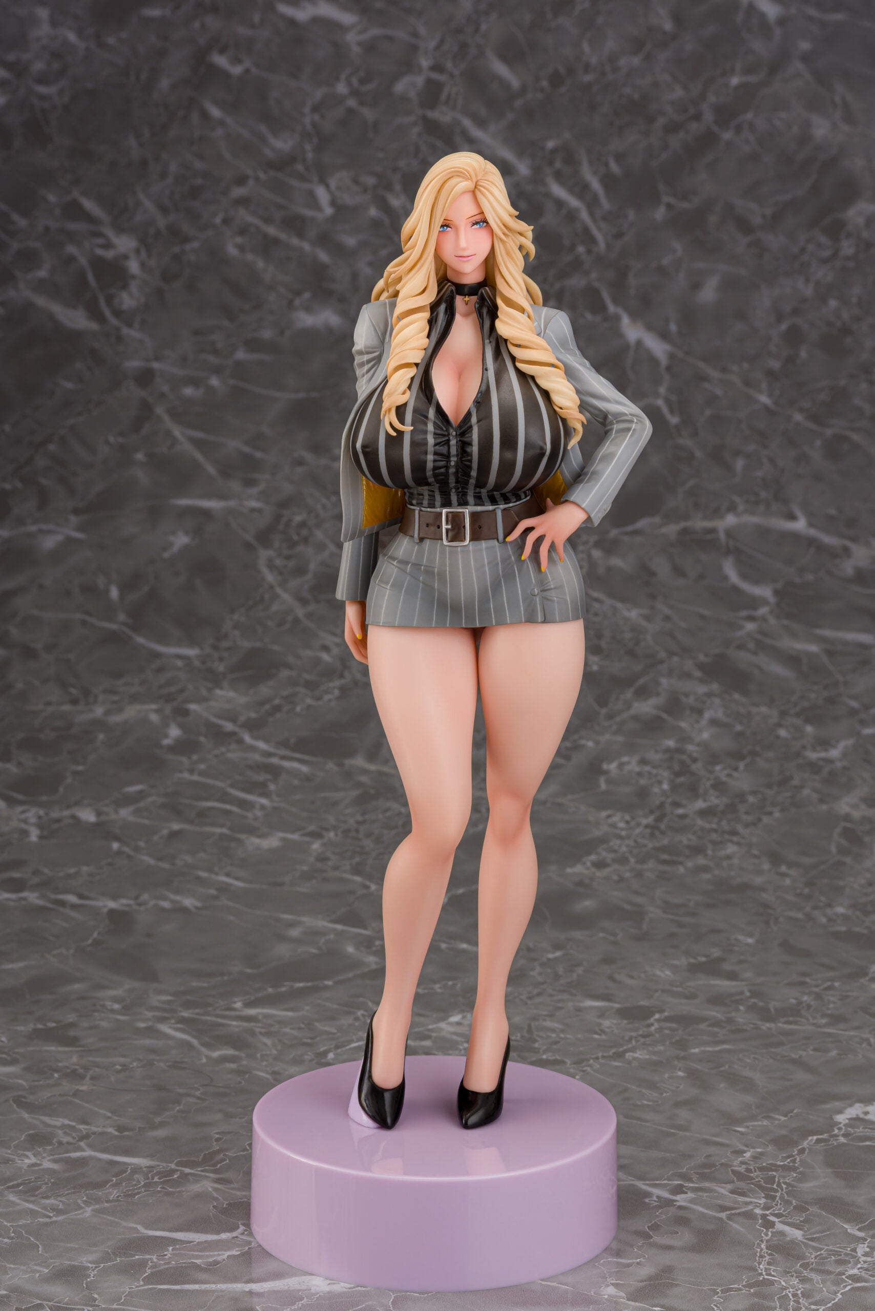 SPECIAL ORDER Daiki Kougyou - Gal Ane Shachou to Harem Office - Nishigori Ai: Grey Suit Ver.: Wholesome Ver. 1/7 [JP]