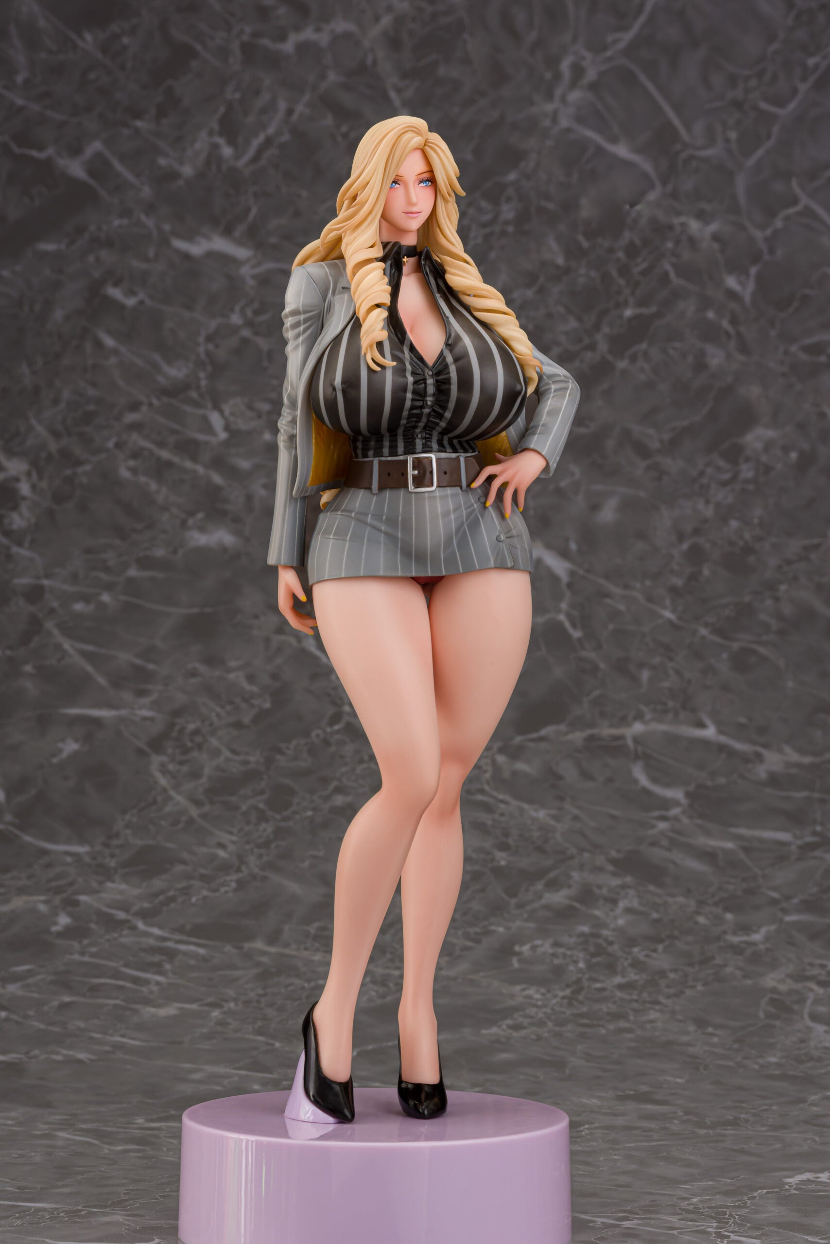 SPECIAL ORDER Daiki Kougyou - Gal Ane Shachou to Harem Office - Nishigori Ai: Grey Suit Ver.: Wholesome Ver. 1/7 [JP]