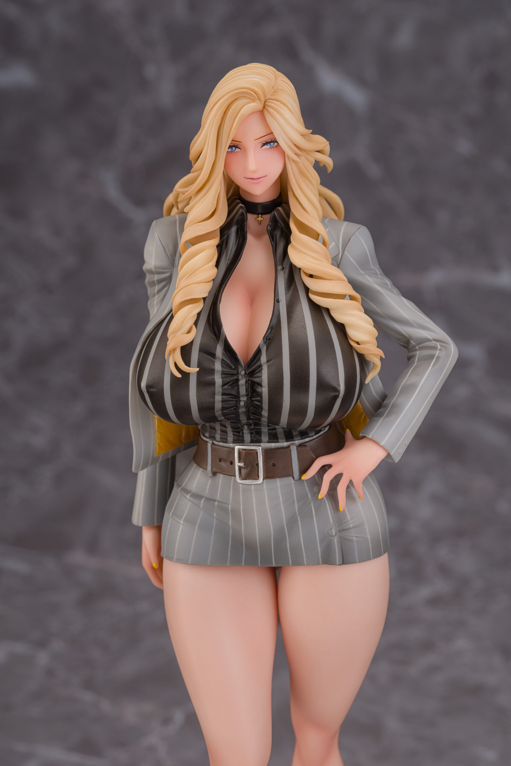 SPECIAL ORDER Daiki Kougyou - Gal Ane Shachou to Harem Office - Nishigori Ai: Grey Suit Ver.: Wholesome Ver. 1/7 [JP]