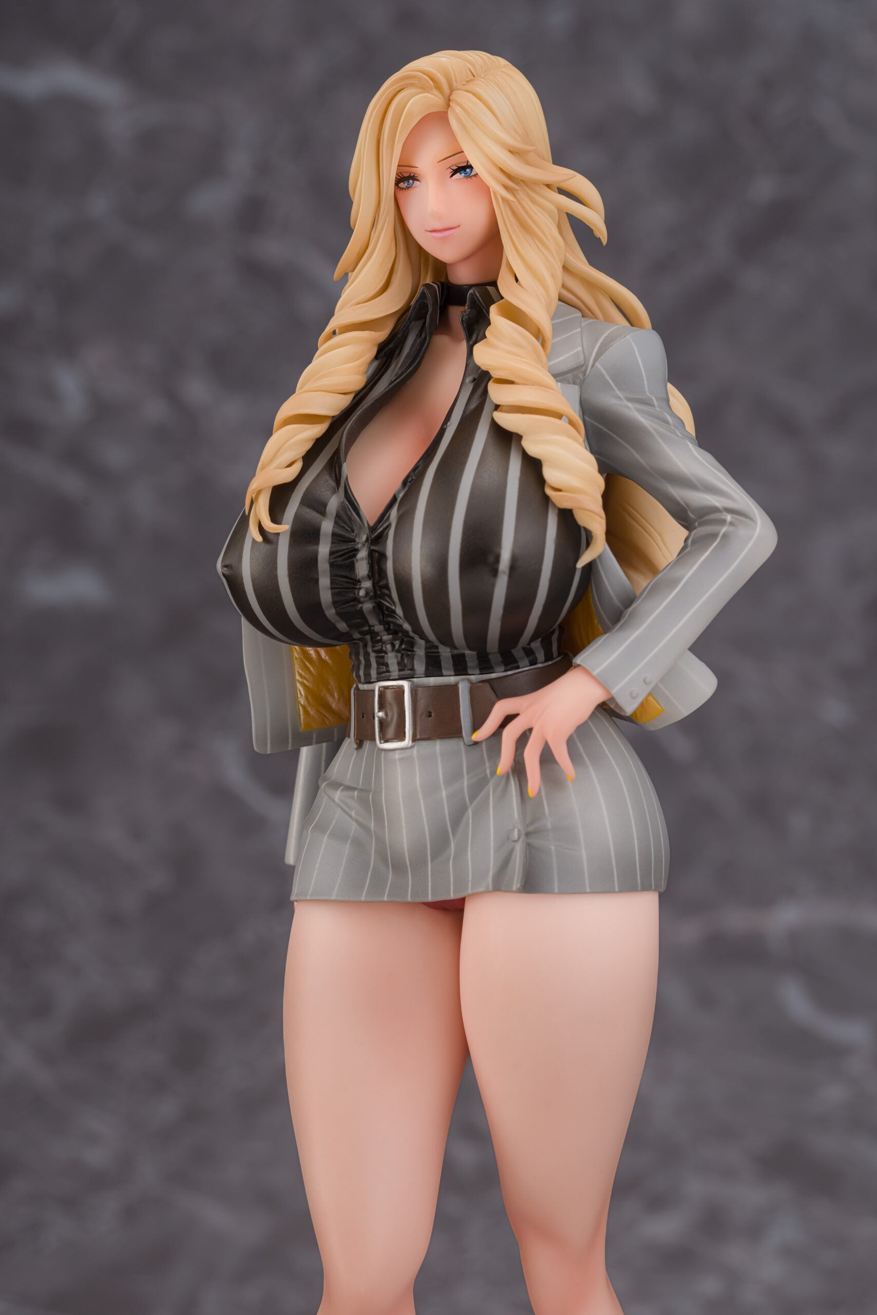 SPECIAL ORDER Daiki Kougyou - Gal Ane Shachou to Harem Office - Nishigori Ai: Grey Suit Ver.: Wholesome Ver. 1/7 [JP]
