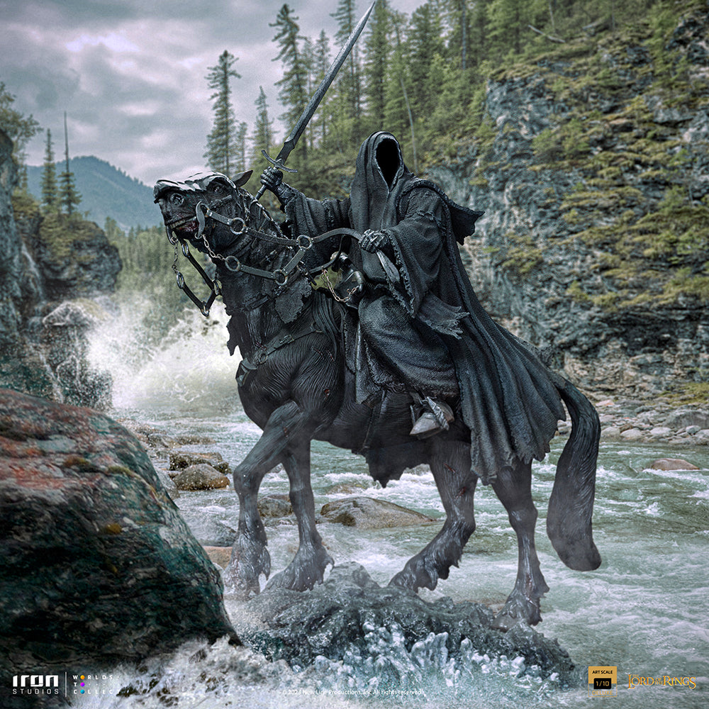 PRE-ORDER Lord of the Rings - Nazgul on Horse Deluxe Art Scale 1/10