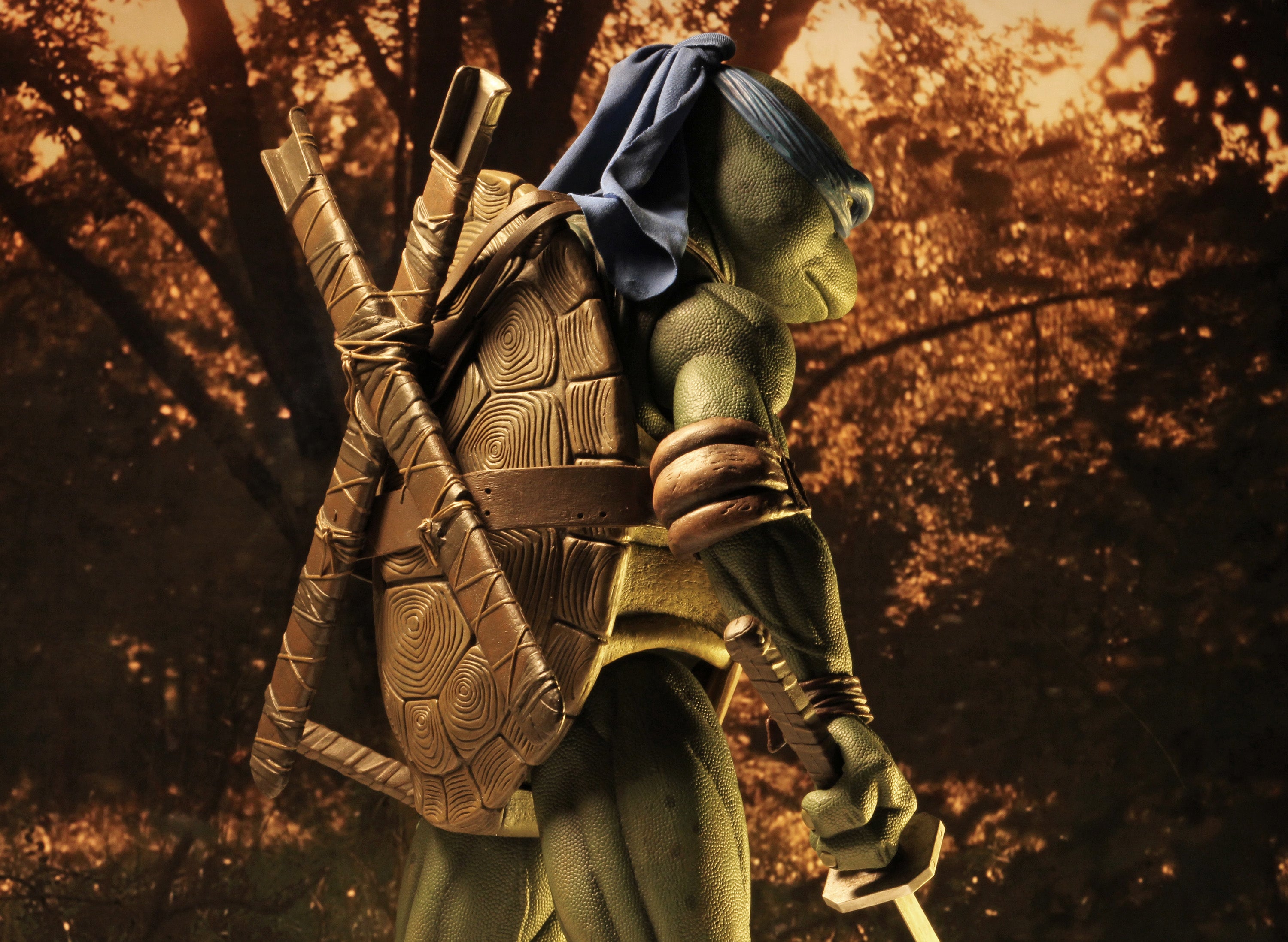 PRE-ORDER NECA - 16.5-inch Action Figure - TMNT(1990 Movie) – Leonardo 1/4 [July 2024 Release]