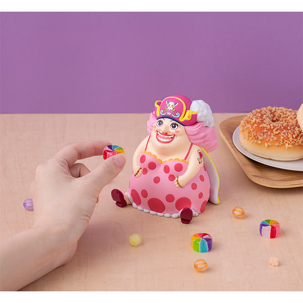 PRE-ORDER MegaHouse - Look Up - One Piece - Big Mama