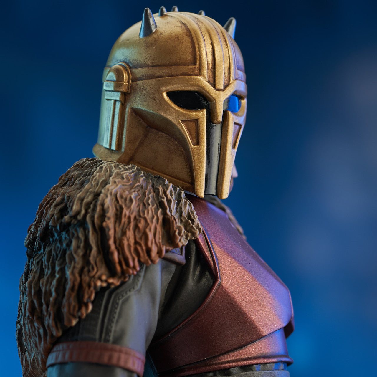 PRE-ORDER Premier Collection - Star Wars: The Mandalorian™ - The Armorer™ 1/7