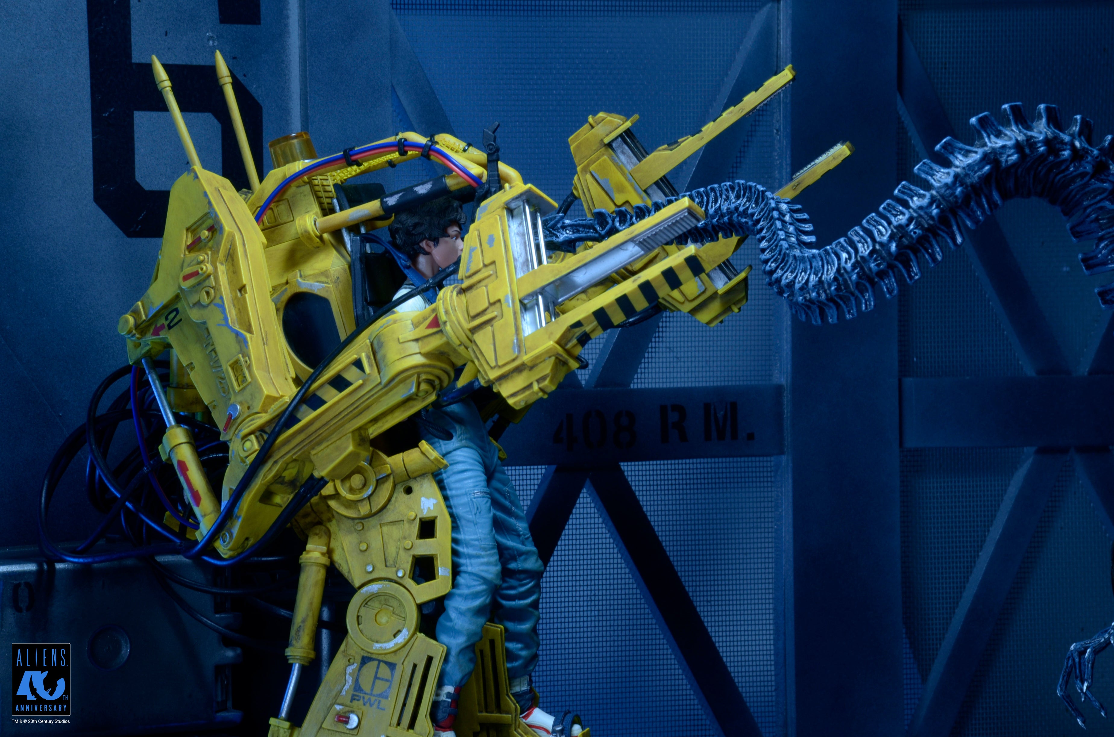 PRE-ORDER NECA - Aliens Deluxe Vehicle - 40th Anniversary Power Loader (P-5000)