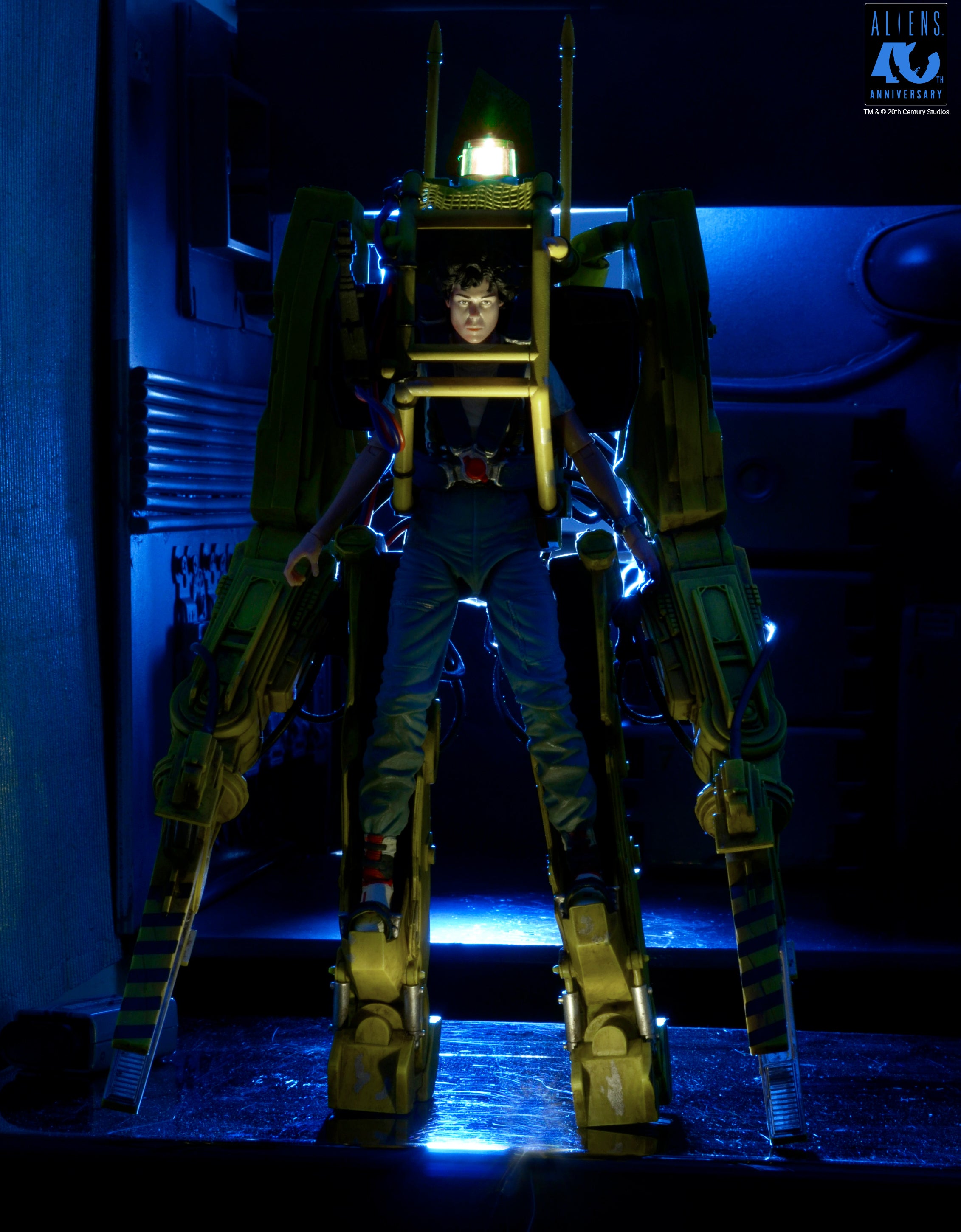 PRE-ORDER NECA - Aliens Deluxe Vehicle - 40th Anniversary Power Loader (P-5000)
