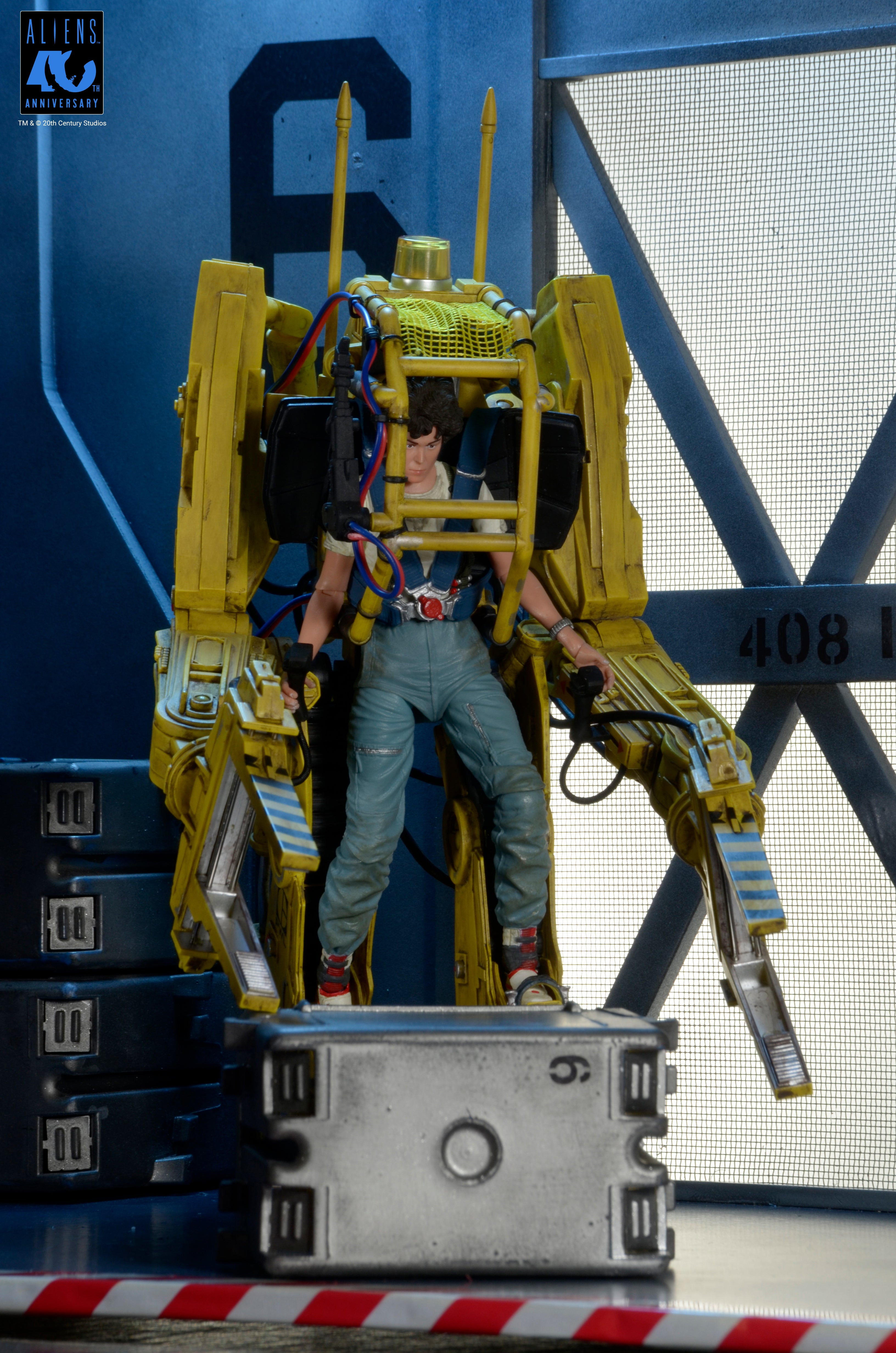 PRE-ORDER NECA - Aliens Deluxe Vehicle - 40th Anniversary Power Loader (P-5000)